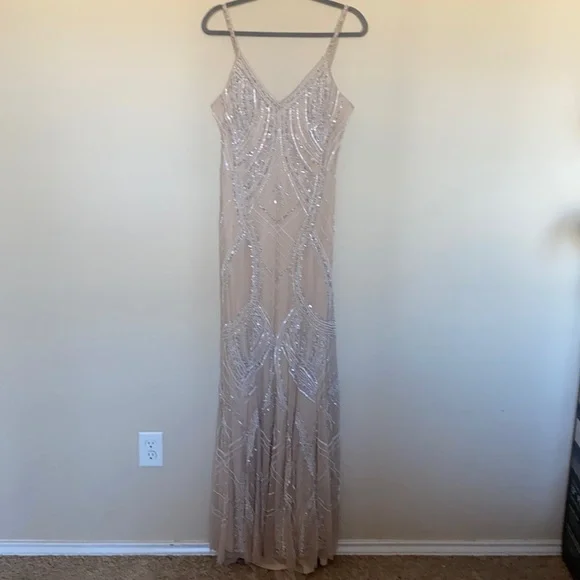 BHLDN Luxor beaded Art Deco bridal wedding dress 8 - Picture 4 of 10